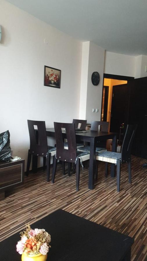 Apartment With Green Terrace Burgas Zewnętrze zdjęcie